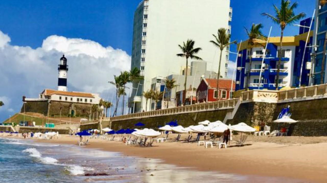 Apart Flat Farol da Barra Salvador Bagian luar foto